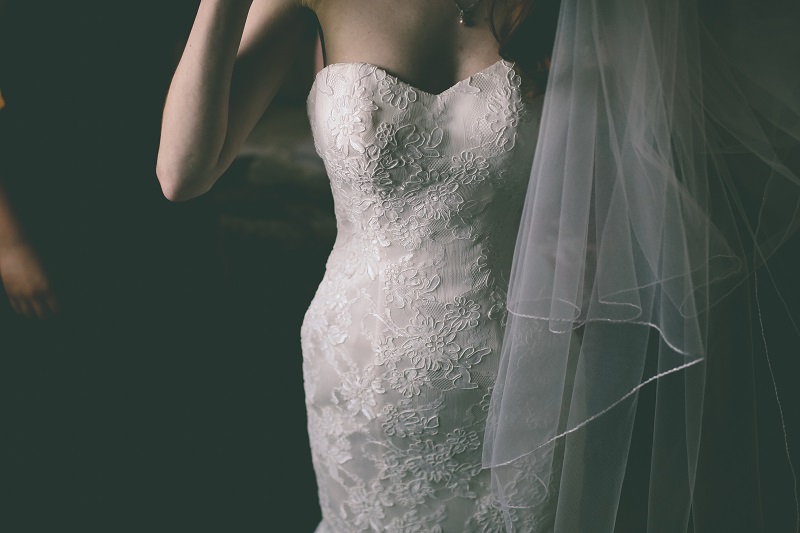 Lace-Fishtail-Wedding-Dress